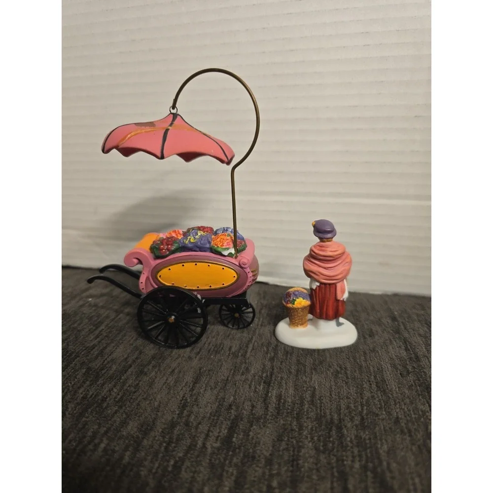 DEPT 56 Heritage Village Chelsea Market Flower Monger and Cart # 5815-7
